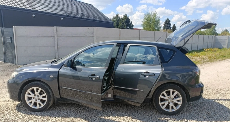 Mazda 3 cena 13900 przebieg: 196000, rok produkcji 2007 z Parczew małe 106